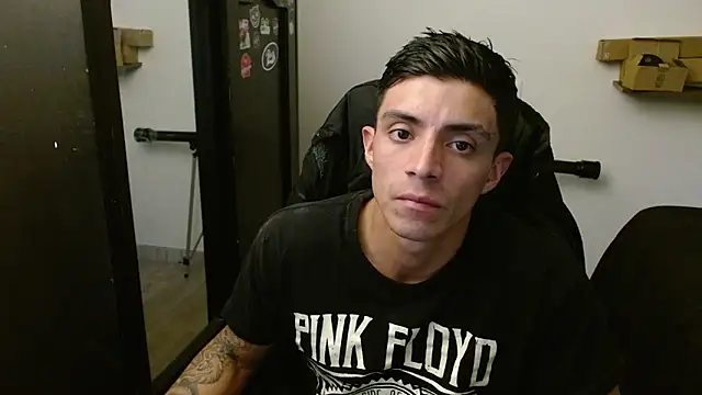 kv   xxx  online show from April 24, 10:45 pm