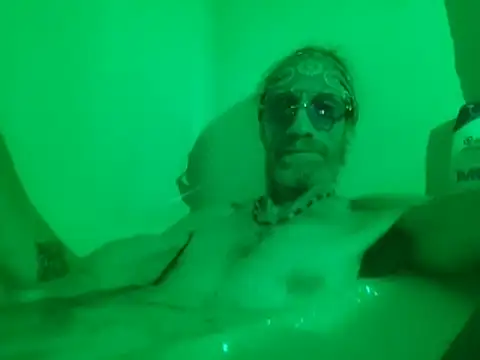 Undercover Pornstar online show from November 22, 6:18 pm