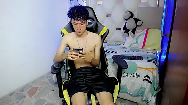 johnny cagee online show from November 21, 6:45 am