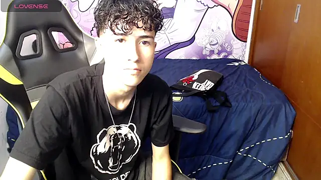 Snapshot of johnny_cagee chatting on December 13, 3:38 am johnny cagee online show from December 13, 3:38 am