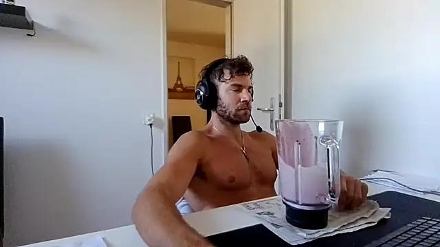 alpha-hunk online show from April 22, 1:49 pm