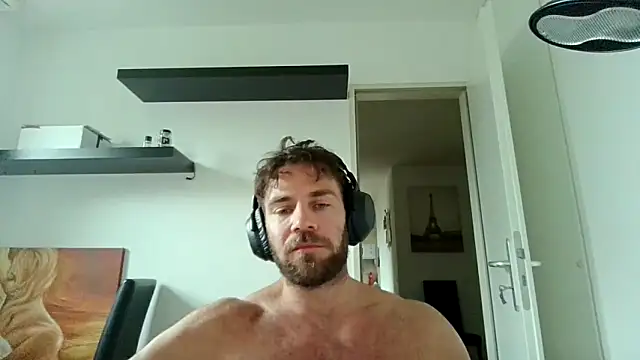Snapshot of alpha-hunk chatting on October 3, 2:22 pm alpha-hunk online show from October 3, 2:22 pm
