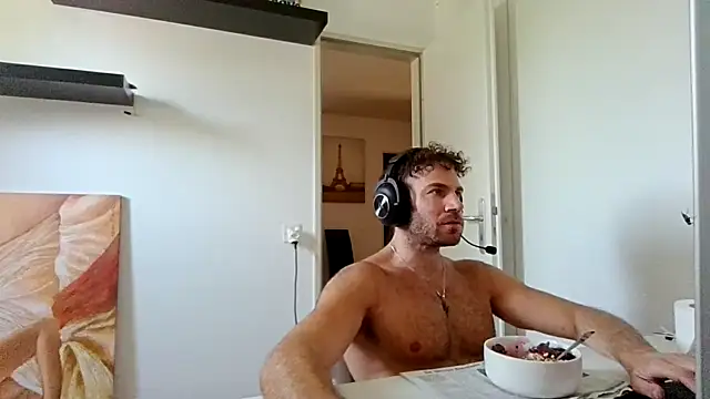 alpha-hunk online show from June 29, 10:37 am