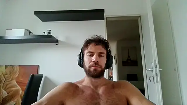 Snapshot of alpha-hunk chatting on October 12, 3:17 pm alpha-hunk online show from October 12, 3:17 pm