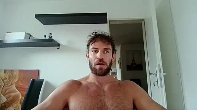 Snapshot of alpha-hunk chatting on October 6, 2:44 pm alpha-hunk online show from October 6, 2:44 pm