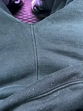 bigbeast19393 online show from January 12, 1:04 pm