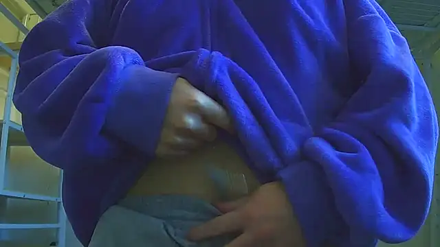 Shinma0109 online show from December 6, 2:35 am