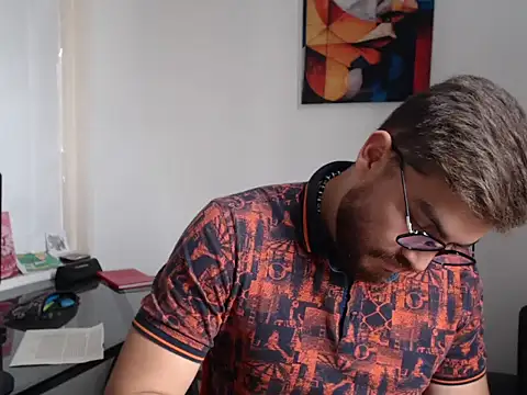 Dylanwish online show from March 3, 9:01 pm