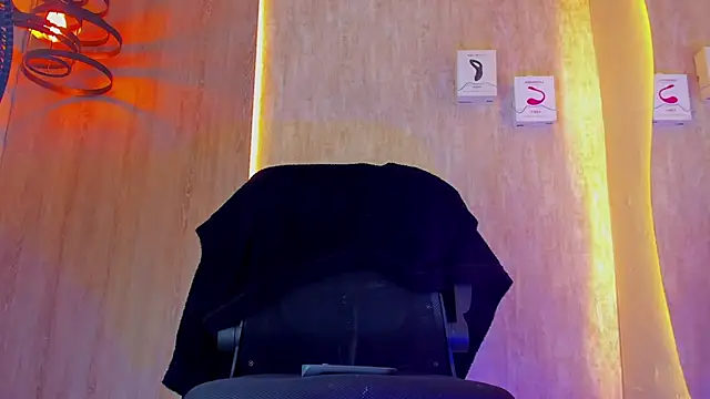 thaddeus king online show from February 4, 6:27 pm