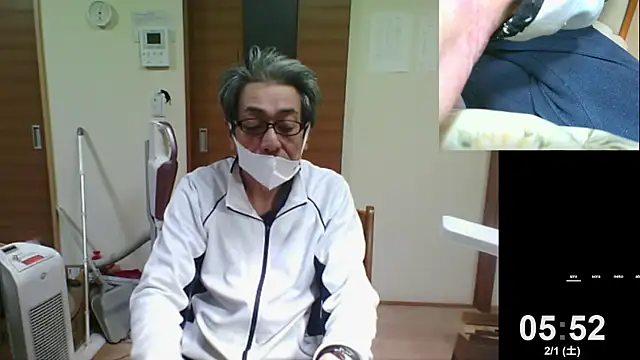 Snapshot of mama010-chan chatting on January 31, 8:54 pm mama010-chan online show from January 31, 8:54 pm
