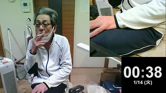 Snapshot of mama010-chan chatting on January 15, 3:39 pm mama010-chan online show from January 15, 3:39 pm