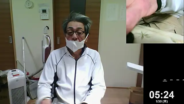 Snapshot of mama010-chan chatting on January 29, 8:25 pm mama010-chan online show from January 29, 8:25 pm