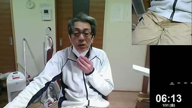 Snapshot of mama010-chan chatting on January 30, 9:14 pm mama010-chan online show from January 30, 9:14 pm