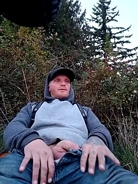 Snapshot of GINGERHEADMAN chatting on October 15, 1:35 am GINGERHEADMAN online show from October 15, 1:35 am