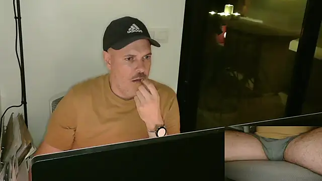 Francesco-ES online show from January 8, 6:31 pm