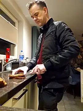 Hectorthyssen1 online show from February 27, 5:34 am