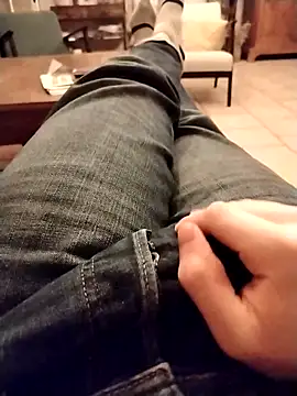 JulesG18 online show from February 21, 6:20 pm