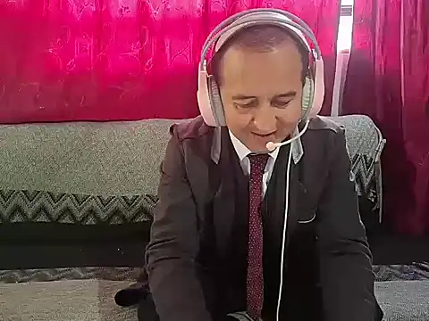 yazforeSolo online show from September 29, 3:41 pm