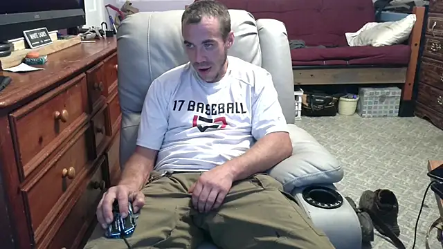 Snapshot of ScubaStevex chatting on October 1, 1:53 am ScubaStevex online show from October 1, 1:53 am