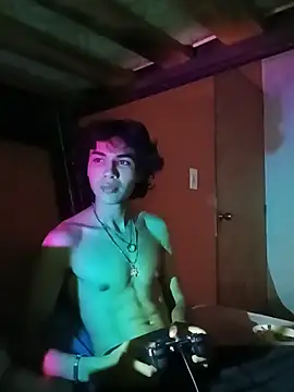 YoursexyJuan online show from June 7, 9:11 pm