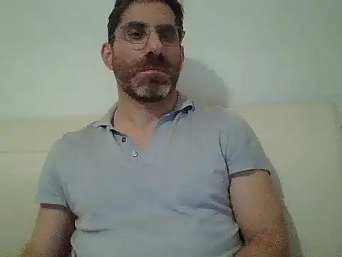 Snapshot of alcatraz009 chatting on February 19, 9:25 pm alcatraz009 online show from February 19, 9:25 pm