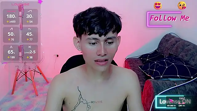 Snapshot of tanjiro_cute chatting on January 18, 4:30 am tanjiro cute online show from January 18, 4:30 am