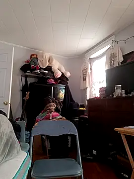 ChuckyyDee online show from April 10, 9:11 pm