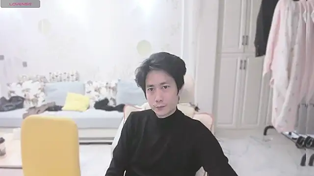 Guo798 online show from December 6, 7:43 am