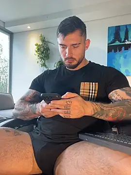 DimitriSullivan  online show from April 3, 8:05 pm