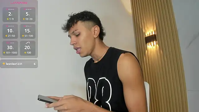 Snapshot of im_sebaslopez chatting on December 23, 4:01 am im sebaslopez online show from December 23, 4:01 am