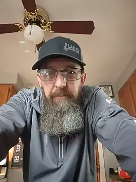 Snapshot of Huskers2020 chatting on December 4, 7:23 pm Huskers2020 online show from December 4, 7:23 pm