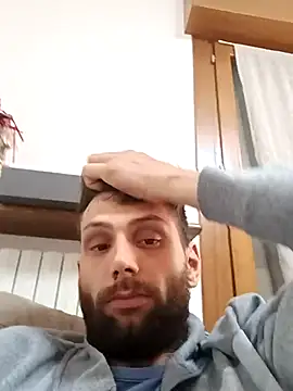 Snapshot of dariodario chatting on October 17, 7:34 am dariodario online show from October 17, 7:34 am
