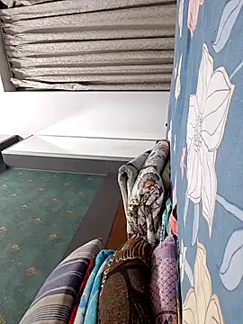 samee00721 online show from January 14, 2:22 pm