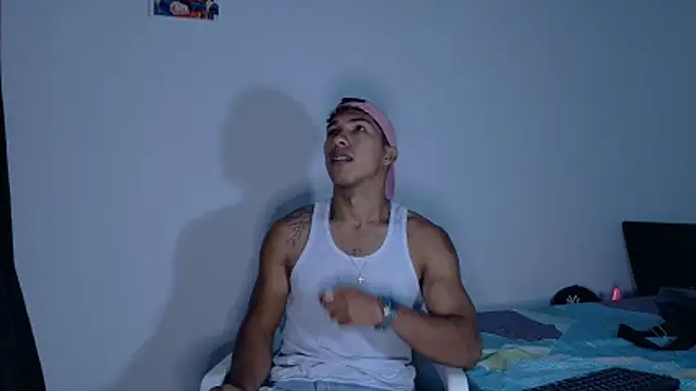 maximo vega newv online show from April 15, 9:04 pm