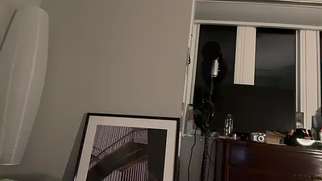 69woodinson online show from May 1, 4:27 am