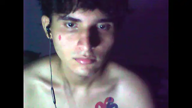 Snapshot of Charley_quin chatting on February 23, 11:25 pm Charley quin online show from February 23, 11:25 pm