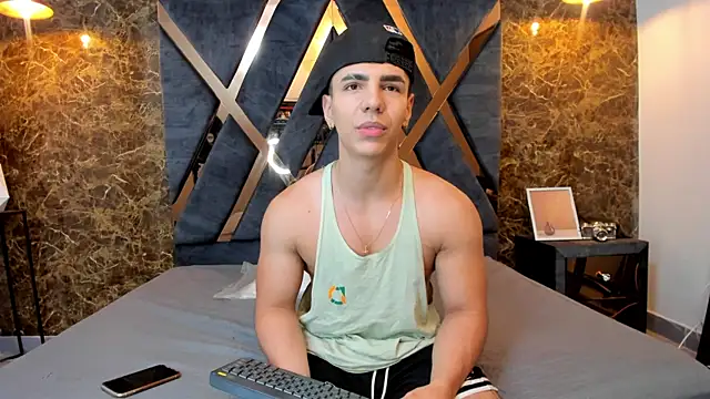 Flynn Riider online show from February 19, 11:28 am