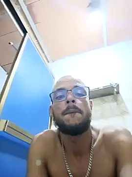 Snapshot of Charly_BC_Dirty chatting on February 26, 5:42 am Charly BC Dirty online show from February 26, 5:42 am