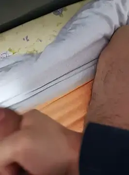 thanos65432 online show from March 14, 10:36 pm