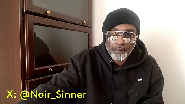 sinnernoir online show from April 22, 3:28 pm