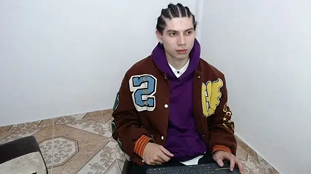 pervertsteens3 online show from February 28, 9:19 am