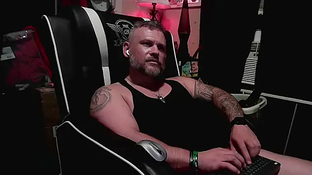 TwoFarty240 online show from September 16, 5:19 am