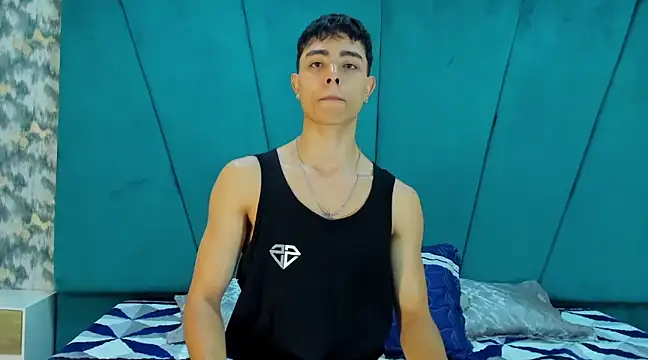 Snapshot of JoshRashfordd chatting on March 6, 1:03 pm JoshRashfordd online show from March 6, 1:03 pm