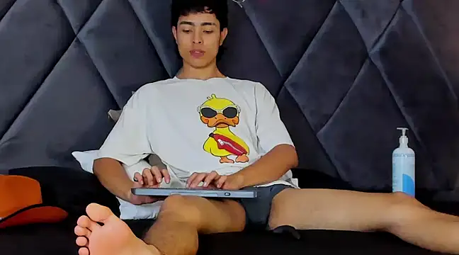 Snapshot of JoshRashfordd chatting on December 15, 12:38 pm JoshRashfordd online show from December 15, 12:38 pm