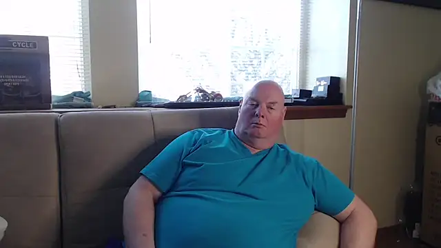 harley99574 online show from April 25, 9:45 pm