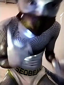 guuzh  online show from January 7, 9:46 pm