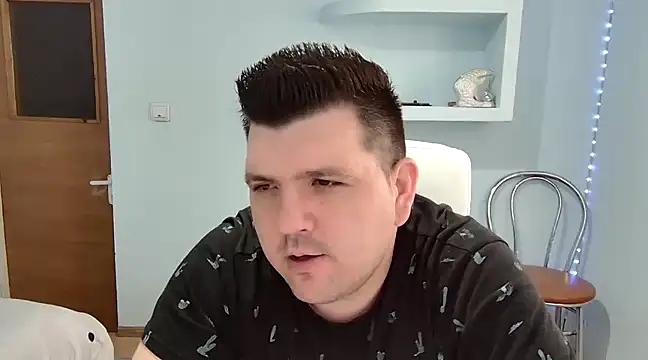 Snapshot of JasonJacks chatting on March 22, 8:51 am JasonJacks online show from March 22, 8:51 am