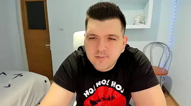 Snapshot of JasonJacks chatting on December 25, 10:39 am JasonJacks online show from December 25, 10:39 am