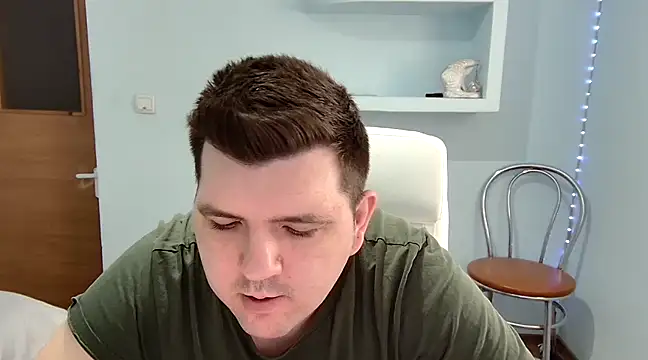 Snapshot of JasonJacks chatting on February 22, 8:07 am JasonJacks online show from February 22, 8:07 am
