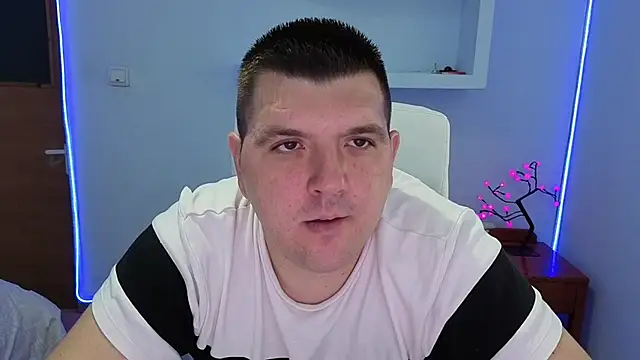 Snapshot of JasonJacks chatting on September 14, 4:47 am JasonJacks online show from September 14, 4:47 am